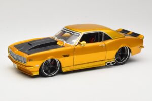 Chevrolet Camaro Z/28 Goud Maisto 1:18 31066 Metaal