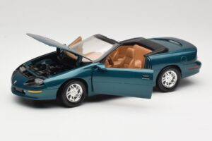Chevrolet Camaro Z28 Cabriolet Groen American Muscle 1:18 7231D0 Metaal — afbeelding 2 van 8
