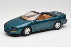 Chevrolet Camaro Z28 Cabriolet Groen American Muscle 1:18 7231D0 Metaal