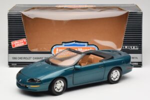 Chevrolet Camaro Z28 Cabriolet Groen American Muscle 1:18 7231D0 Metaal — afbeelding 8 van 8
