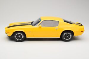 Chevrolet Camaro Z28 RS Daytona Yellow Otto 1:12 G085 Hars — afbeelding 3 van 6