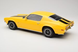 Chevrolet Camaro Z28 RS Daytona Yellow Otto 1:12 G085 Hars — afbeelding 5 van 6