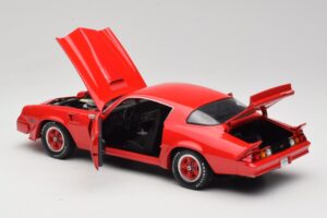 Chevrolet Camaro Z28 Yenko Turbo Z Rood GreenLight 1:18 12999 Metaal — afbeelding 5 van 8