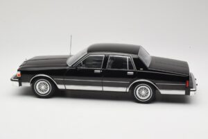Chevrolet Caprice Zwart MCG 1:18 MCG18113 Metaal — afbeelding 3 van 6
