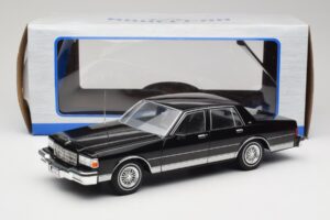 Chevrolet Caprice Zwart MCG 1:18 MCG18113 Metaal — afbeelding 6 van 6