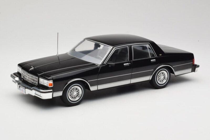Chevrolet Caprice Zwart MCG 1:18 MCG18113 Metaal