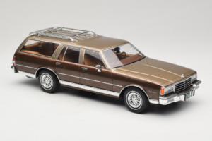 Chevrolet Caprice Estate Wagon Beige MCG 1:18 MCG18476 Metaal — afbeelding 4 van 6