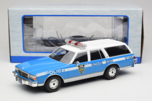 Chevrolet Caprice Estate Wagon NYPD MCG 1:18 MCG18477 Metaal — afbeelding 6 van 6