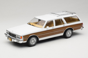 Chevrolet Caprice Estate Wagon Wit MCG 1:18 MCG18475 Metaal
