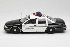Chevrolet Caprice Glendale Politie UT Models 1:18 21026 Metaal — afbeelding 4 van 8