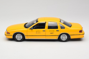 Chevrolet Caprice NYC Taxi UT Models 1:18 180142095-O1 Metaal — afbeelding 4 van 8