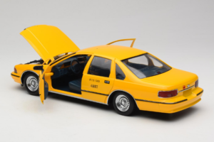 Chevrolet Caprice NYC Taxi UT Models 1:18 180142095-O1 Metaal — afbeelding 5 van 8