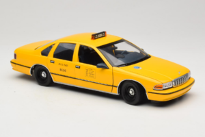 Chevrolet Caprice NYC Taxi UT Models 1:18 180142095 Metaal — afbeelding 6 van 8