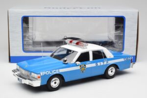 Chevrolet Caprice NYPD Politieauto MCG 1:18 MCG18360 Metaal — afbeelding 6 van 6
