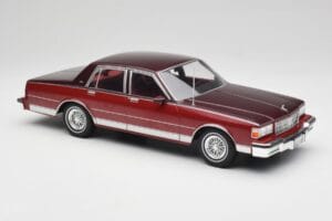 Chevrolet Caprice Rood Metallic MCG 1:18 MCG18361 Metaal — afbeelding 4 van 6