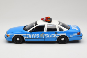 Chevrolet Caprice New York Politie UT Models 1:18 180142097 Metaal — afbeelding 4 van 8