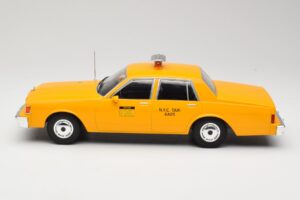 Chevrolet Caprice Geel Taxi MCG 1:18 MCG18038 Metaal — afbeelding 3 van 6