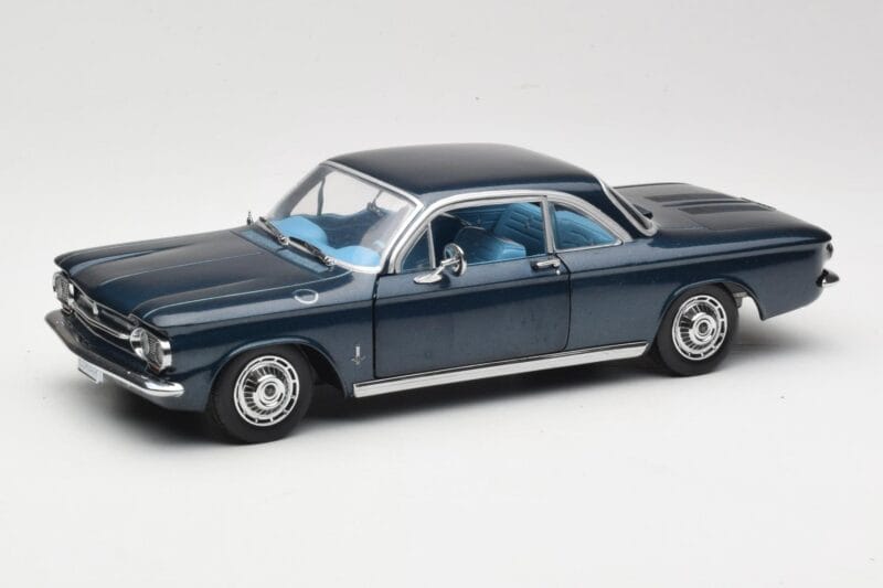 Chevrolet Corvair Donkerblauw Sun Star 1:18 1482 Metaal
