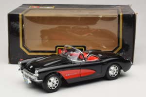 Chevrolet Corvette C1 Zwart & Rood Bburago 1:18 3034-M1 Metaal — afbeelding 8 van 8