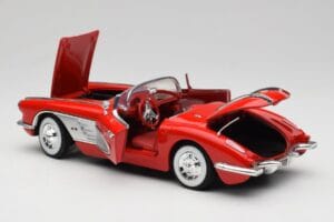 Chevrolet Corvette C1 Rood Motormax 1:18 73100TC Metaal — afbeelding 5 van 8