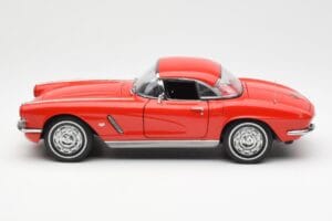 Chevrolet Corvette C1 Cabriolet Roman Rood AUTOart 1:18 71102 Metaal — afbeelding 4 van 8