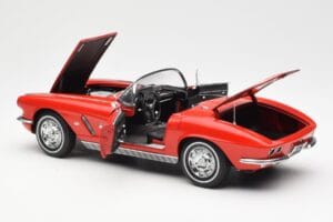 Chevrolet Corvette C1 Cabriolet Roman Rood AUTOart 1:18 71102 Metaal — afbeelding 5 van 8