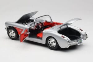Chevrolet Corvette C1 Zilver Bburago 1:18 3034 Metaal — afbeelding 5 van 8