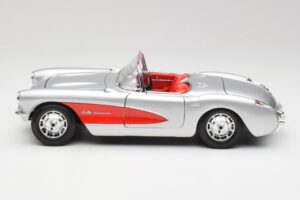 Chevrolet Corvette C1 Zilver & Rood Bburago 1:18 3024-M1 Metaal — afbeelding 4 van 8