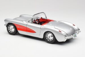 Chevrolet Corvette C1 Zilver & Rood Bburago 1:18 3024-M1 Metaal — afbeelding 7 van 8