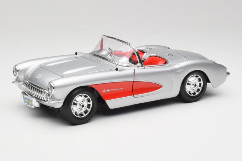 Chevrolet Corvette C1 Zilver & Rood Bburago 1:18 3024-M1 Metaal