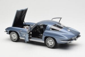 Chevrolet Corvette C2 Blauwgrijs Metallic AUTOart 1:18 71182 Metaal — afbeelding 5 van 8
