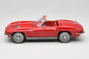 Chevrolet Corvette C2 Sting Ray Cabriolet Riverside Red Norev 1:18 189056 Metaal — afbeelding 3 van 6