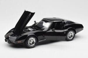 Chevrolet Corvette C3 Zwart UT Models 1:18 21071 Metaal — afbeelding 2 van 8