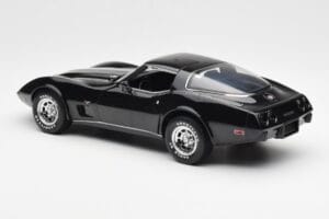 Chevrolet Corvette C3 Zwart UT Models 1:18 21071 Metaal — afbeelding 7 van 8
