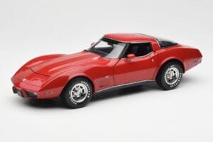 Chevrolet Corvette C3 Rood UT Models 1:18 21073 Metaal
