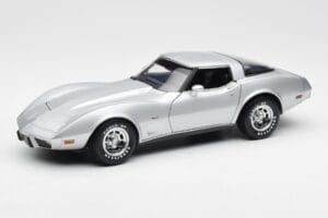 Chevrolet Corvette C3 Zilver UT Models 1:18 21072 Metaal