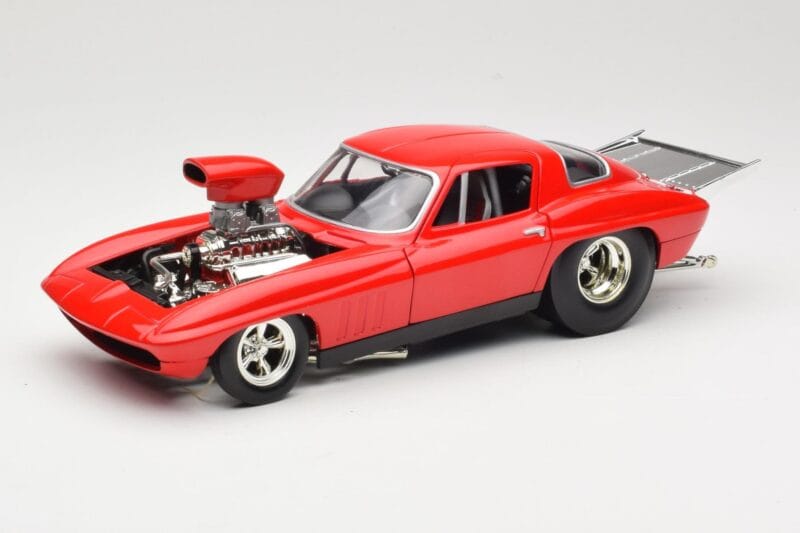 Chevrolet Corvette C3 Dragster Rood Hot Wheels 1:18 29226 Metaal