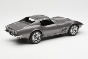 Chevrolet Corvette C3 Spider Laguna Grijs Metallic AUTOart 1:18 71173 Metaal — afbeelding 3 van 8