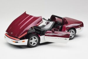 Chevrolet Corvette C4 Indy 500 Pace Car Maisto 1:18 56011 Metaal — afbeelding 2 van 8