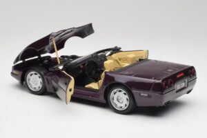 Chevrolet Corvette C4 LT4 Cabriolet Paars Metallic Maisto 1:18 50277 Metaal — afbeelding 5 van 8