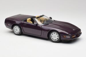 Chevrolet Corvette C4 LT4 Cabriolet Paars Metallic Maisto 1:18 50277 Metaal — afbeelding 6 van 8