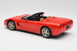 Chevrolet Corvette C5 Cabriolet Rood UT Models 1:18 21006 Metaal — afbeelding 7 van 8