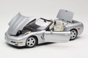 Chevrolet Corvette C5 Cabriolet Zilver Maisto 1:18 50317 Metaal — afbeelding 2 van 8