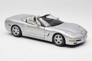 Chevrolet Corvette C5 Cabriolet Zilver Maisto 1:18 50317 Metaal — afbeelding 6 van 8