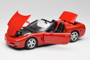 Chevrolet Corvette C5 Cabriolet Torch Rood Maisto 1:18 50318 Metaal — afbeelding 2 van 8