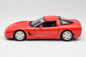Chevrolet Corvette C5 Rood Bburago 1:18 3066 Metaal — afbeelding 4 van 8