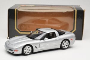 Chevrolet Corvette C5 Zilver Bburago 1:18 3056 Metaal — afbeelding 8 van 8
