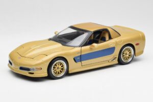 Chevrolet Corvette C5 Guldstrand Signature Edition Goud Maisto 1:18 31657 Metaal