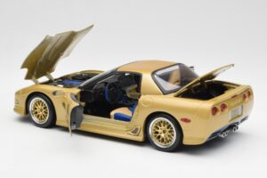 Chevrolet Corvette C5 Guldstrand Signature Edition Goud Maisto 1:18 31657 Metaal — afbeelding 5 van 8