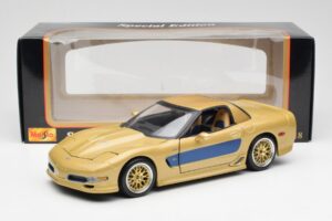 Chevrolet Corvette C5 Guldstrand Signature Edition Goud Maisto 1:18 31657 Metaal — afbeelding 8 van 8